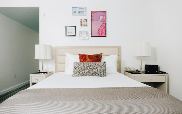 Uma House by Yurbban South Beach