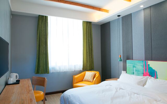 Cloudland International Youth Hostel