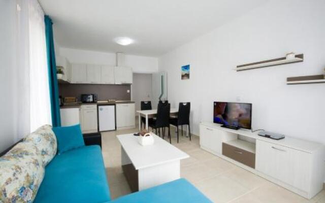 Sea Life Apartments Sinemorets