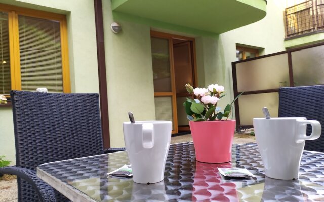 Kate&Jenny-Two-level apartment Old Town