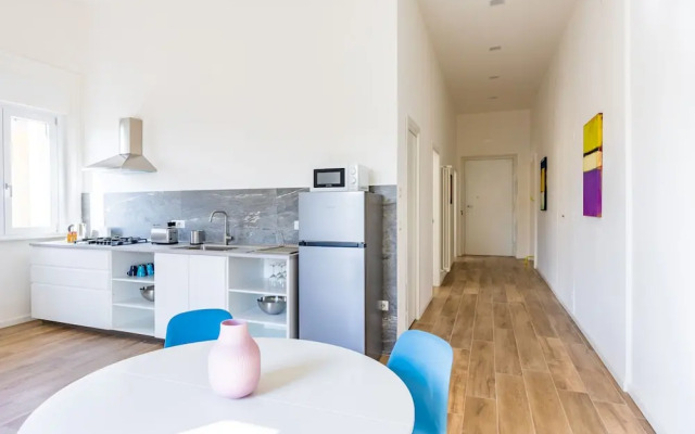 Sunny Panoramic Apartment by Napoliapartments