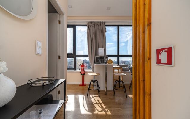 Nomad's Porto City & View