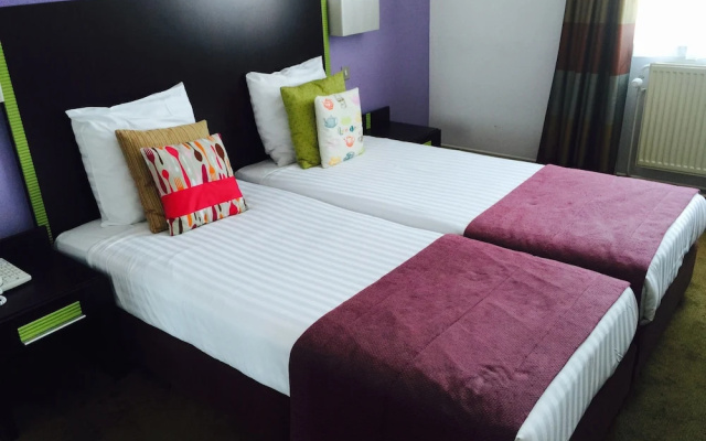 Standard Twin room (twin beds)