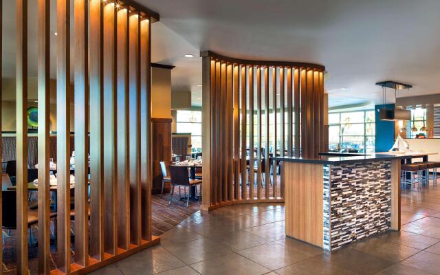 DoubleTree by Hilton San Francisco Airport North Bayfront
