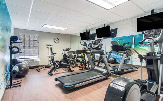 Clarion Pointe South Boston - Danville East