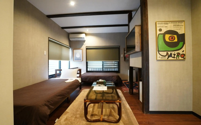 Traditional Apartment - Hostel