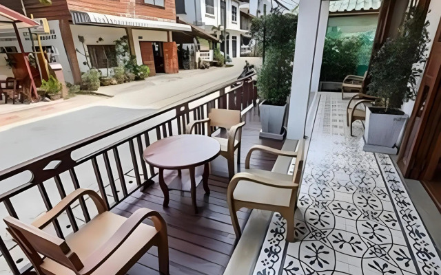 Sri Chiangkhan Hotel