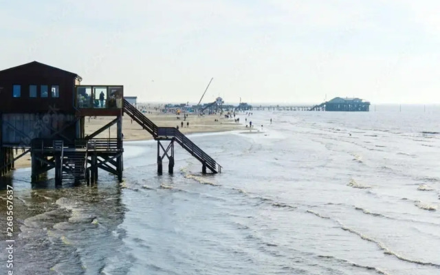 Chic Urban Seaside Apartment