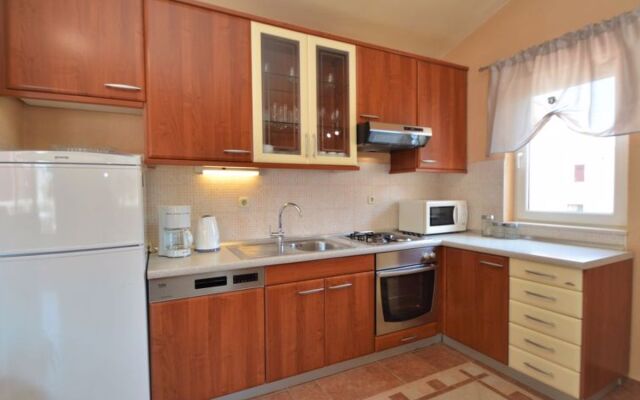 Apartment Mladen Paros 38996