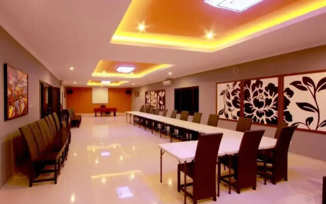 Savita Inn