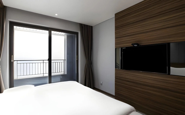 Western Grace Hotel