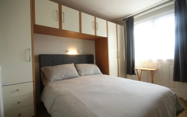 7A Medmerry Park 2 Bedroom Chalet