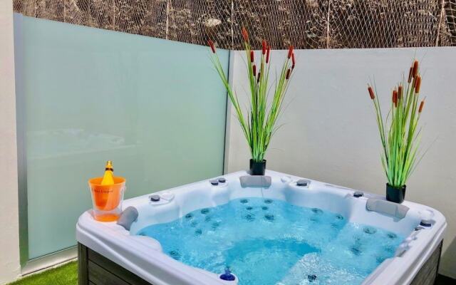 Amadores C&H Suites