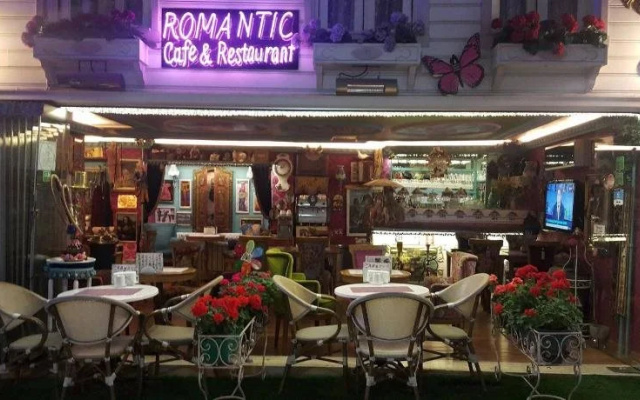 Romantic Mansion