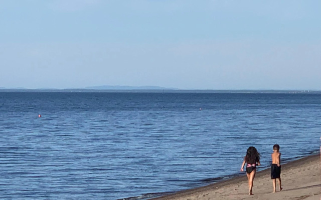 Les pieds dans le sable
