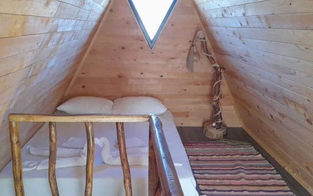 Wooden House Close to Sea With Jacuzzi in Fethiye