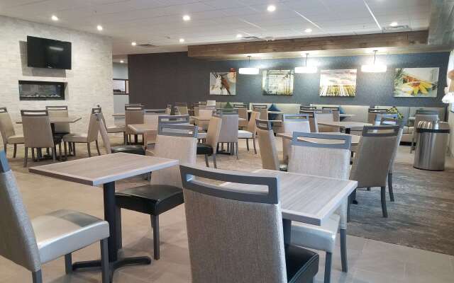 Best Western Plus Wayland Hotel