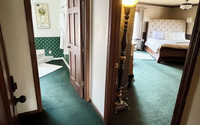 Otter Creek Inn Eau Claire-Altoona