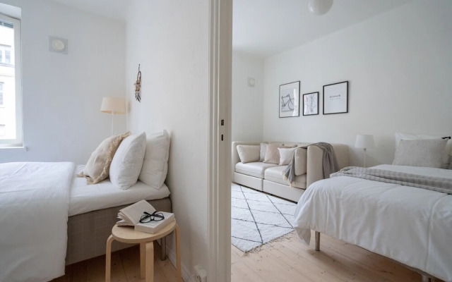 Roost Runeberginkatu