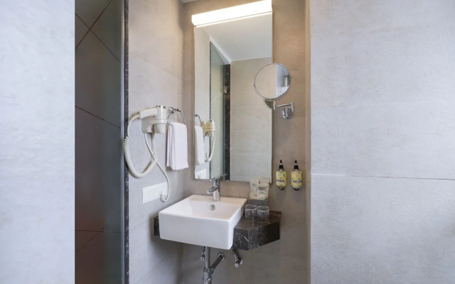 Lemon Tree Hotel, Kalina BKC, Mumbai