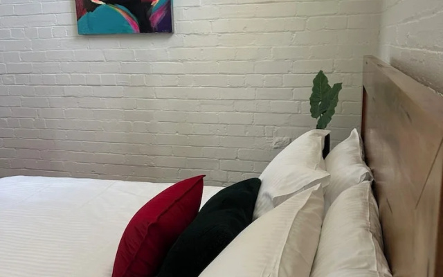 Palm Springs retreat Hunter Valley – Guest Rooms – Aberdare
