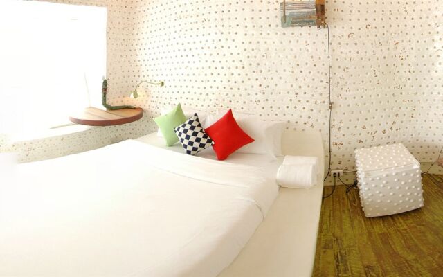 Mo Rooms