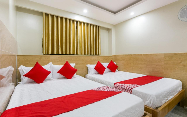 OYO 165 Sunrise Hotel