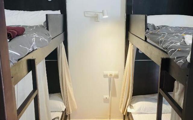 Málaka Room