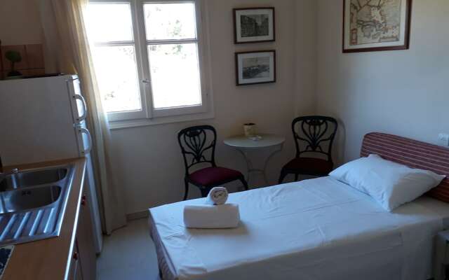 Pierhouse Hotel in Gouvia