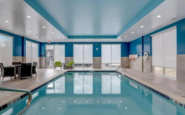 Hampton Inn & Suites Cincinnati Midtown Rookwood
