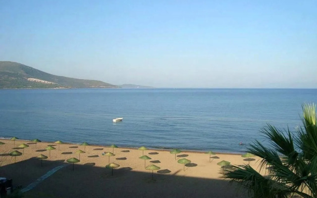 Dikili Sunset Club