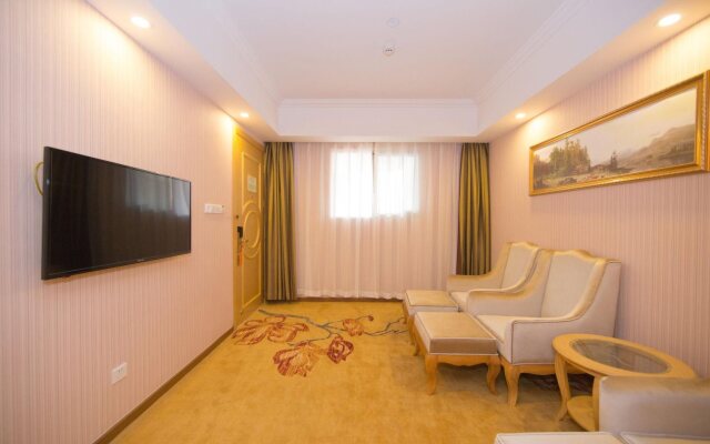 Vienna Hotel Guangzhou Panyu Changlong Jinjiang Avenue