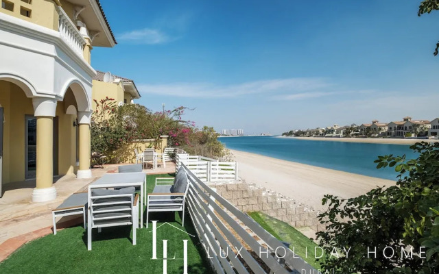 LUX Holiday Home - Frond E 1