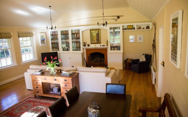 Coldstream Estate - The Whare