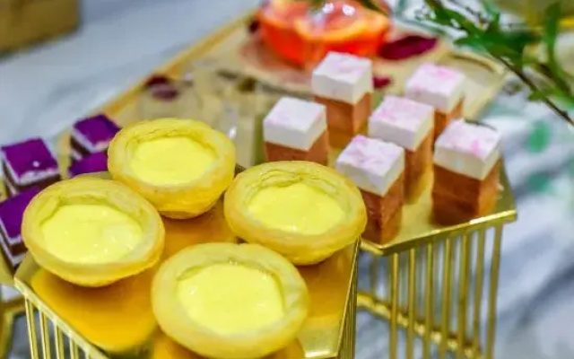 Kuanrong Suites Hotel (Liangjiang love sea shopping park)
