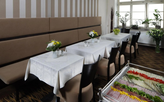 1. Republic Hotel
