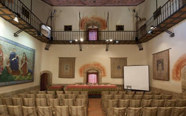 Parador De Benavente