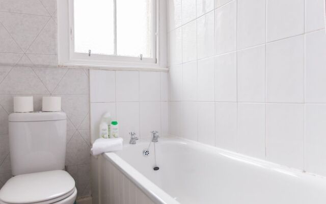 2 Bedroom Central Apartment