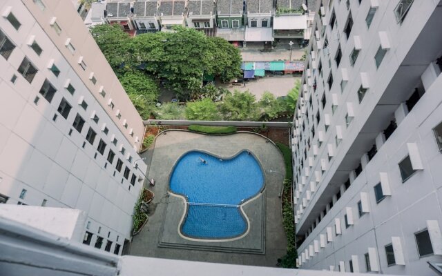 Homey And Warm 1Br At Sentraland Cengkareng Apartment