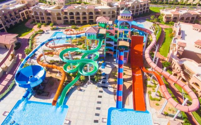 Charmillion Gardens Aquapark