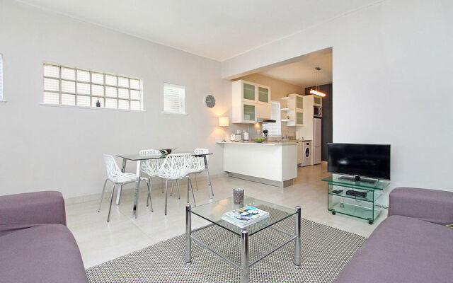 Portswood Mews 11 by CTHA