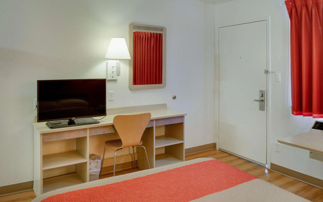 Motel 6 Gulfport, MS – Airport