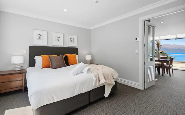 6-Bedroom Penthouse Apartment - The Beacon