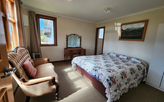 Manapouri Holiday Park