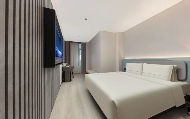 Pudong Airport  Light Residence Hotel