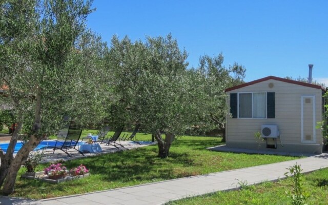 Alluring Holiday Home in Pakoštane With Swimming Pool