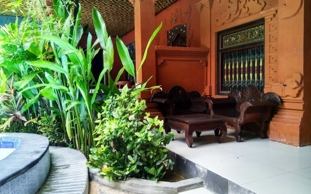 Hotel Lumbung Sari Legian
