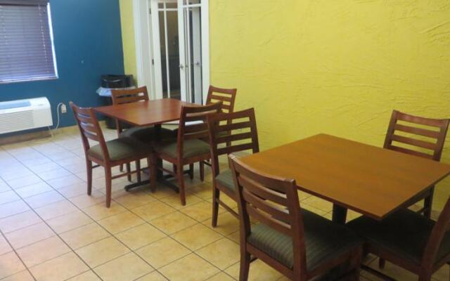 Days Inn Bridgeview