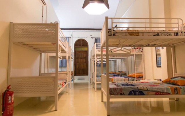 Vloft Backpackers Hostel by ZUZU