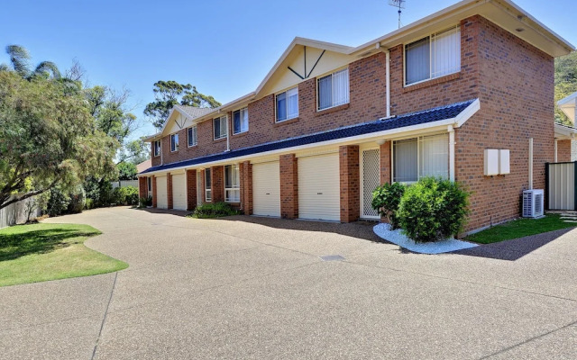 Beachcomber at Fingal Bay